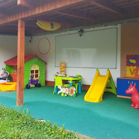 Hotel Yoyo Zurli Park Resita Exteriér fotografie